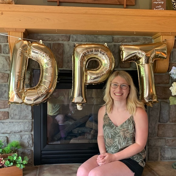 Meet your Posher, Hannah - Picture 2 of 3